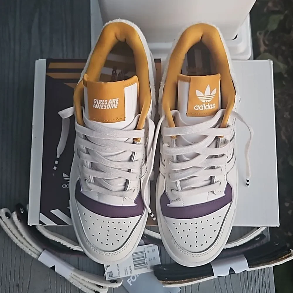 ADIDAS FORUM LOW GIRLS ARE AWESOME limited edition 2021 Womens 8 sneakers NEW